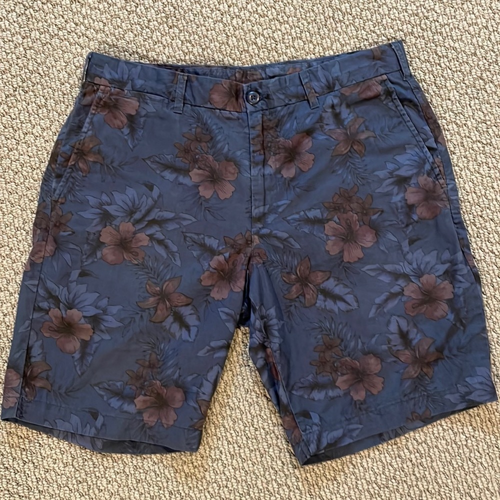 Men’s Hawaiian Tropical Shorts by Uniqlo!